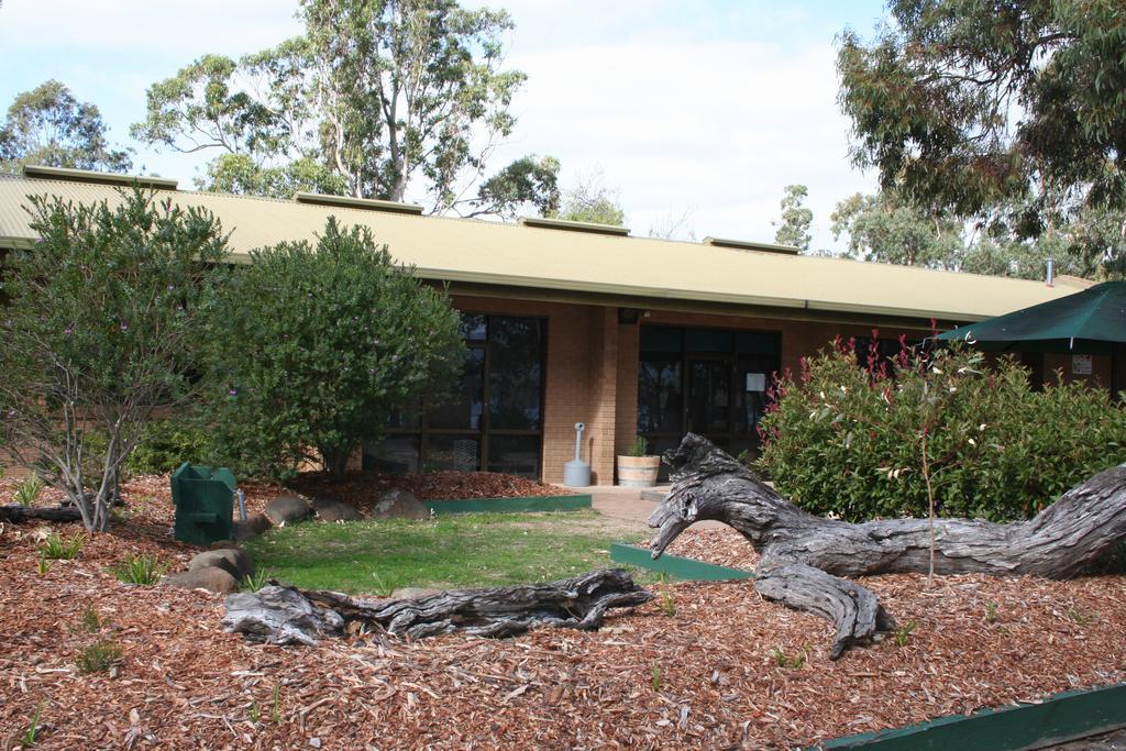 Lake Fyans Holiday Park Exterior photo